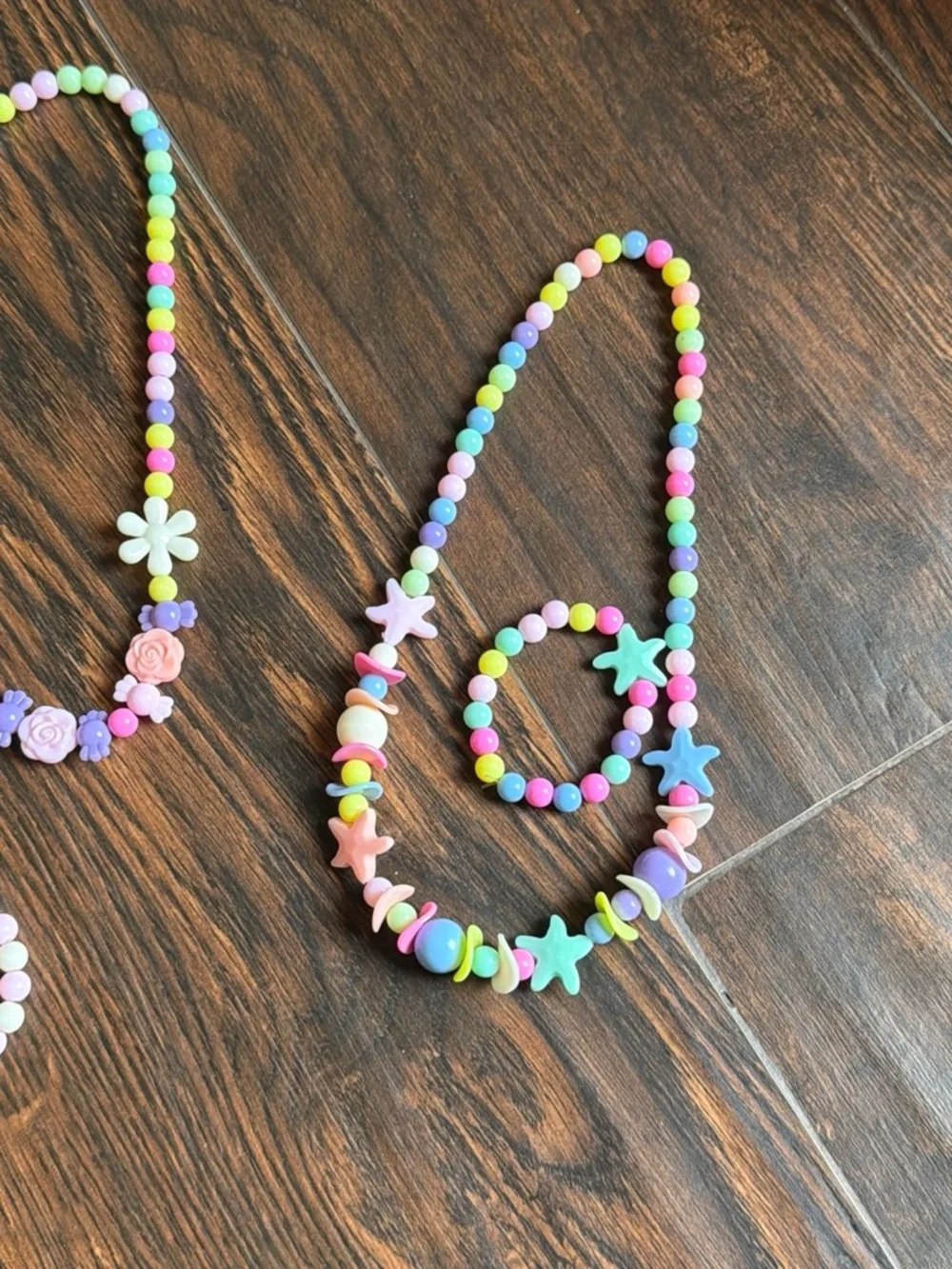Kids jewelry! Pink and Pastel Beaded Necklace & Bracelet Set